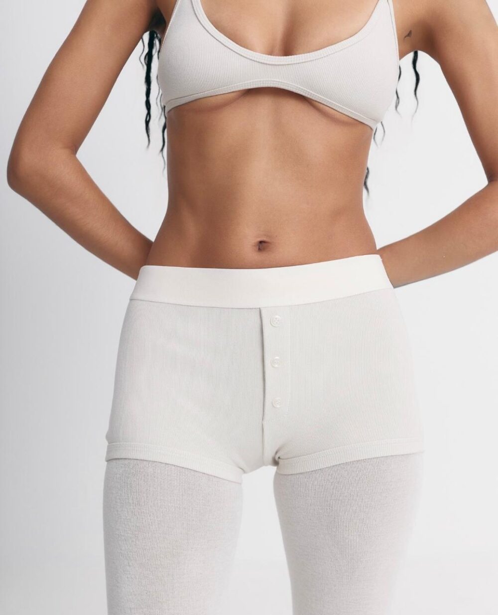HOT PANT CONTOUR OFF