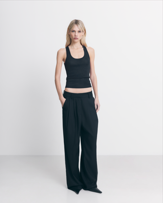 TANK TRICOT CLÁSSICA PRETA
