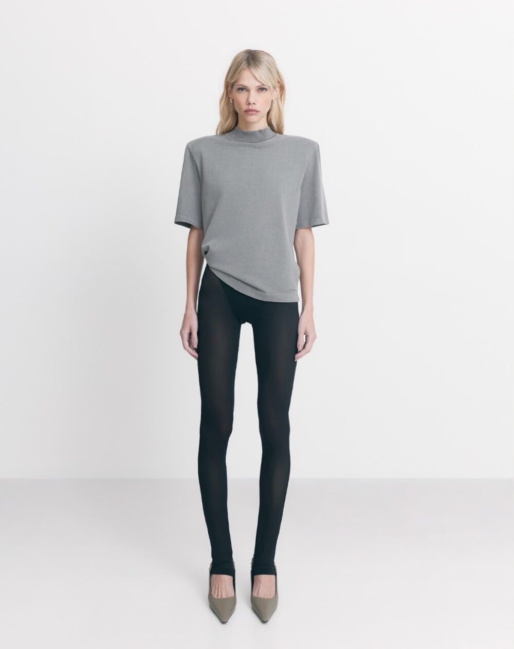 T-SHIRT GRACE CINZA