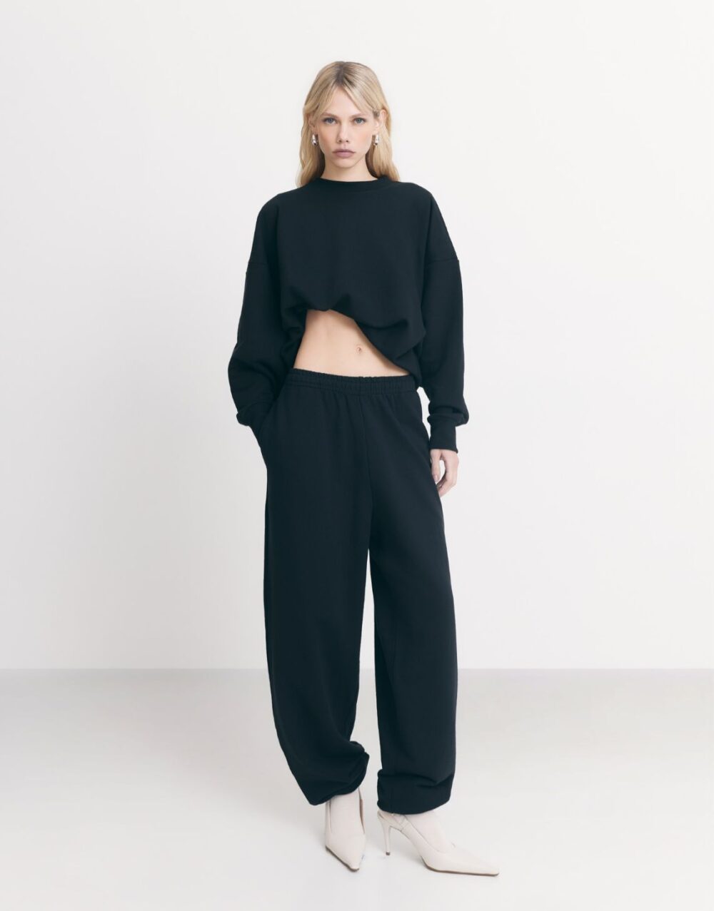 CALÇA DE MOLETOM OVERSIZED CORE PRETO